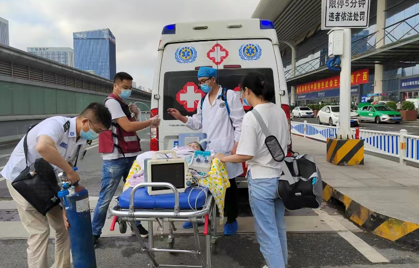 平阳县救护车出租公司